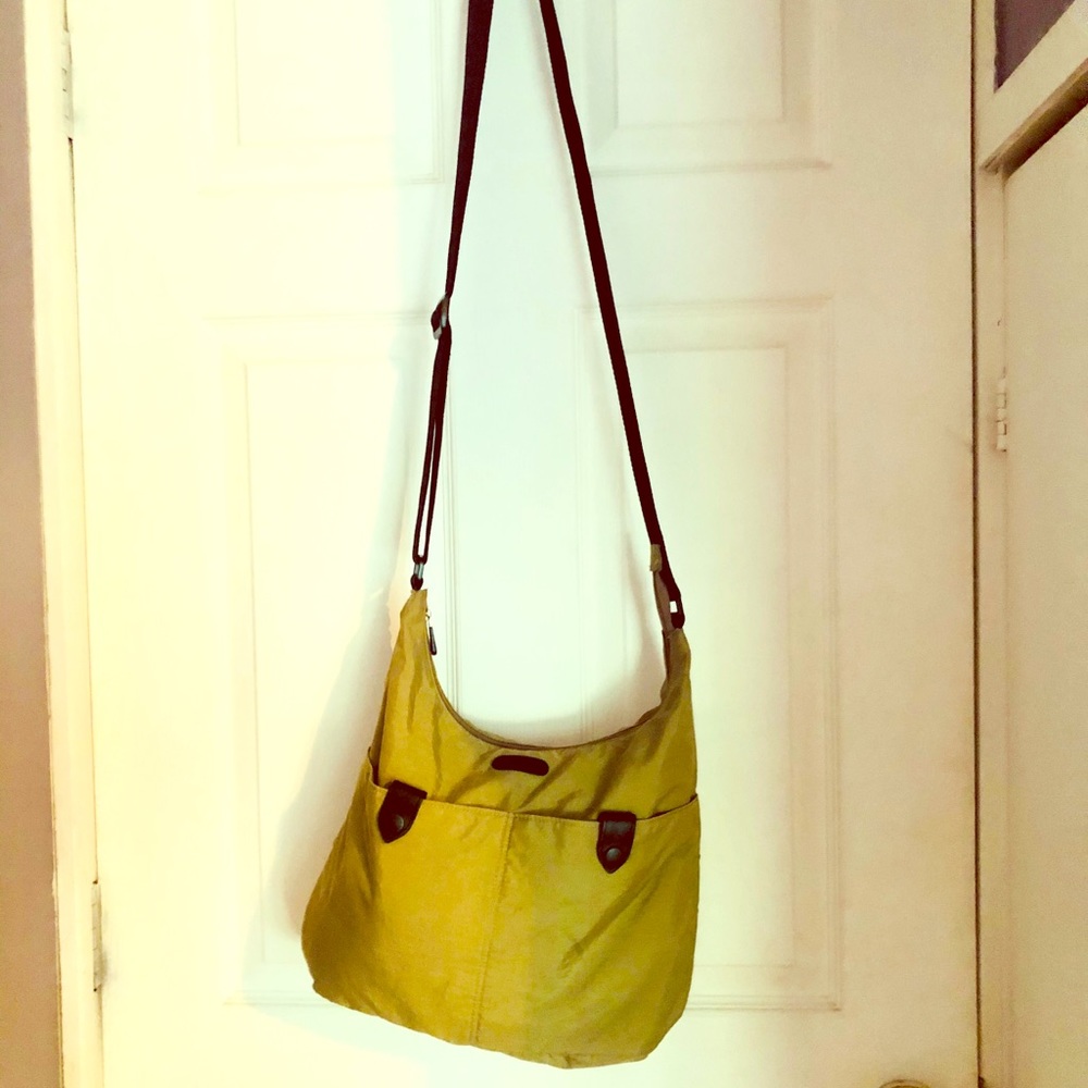 Baggali messenger crossbody